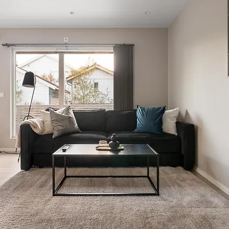 Arctic Homes - Northern Serenity