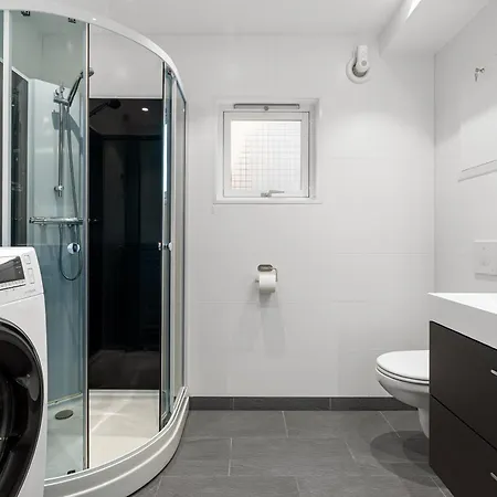 Arctic Homes - Northern Serenity