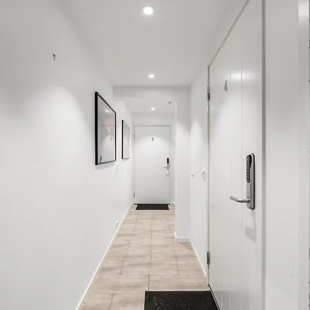 Arctic Homes - Northern Serenity Apartment